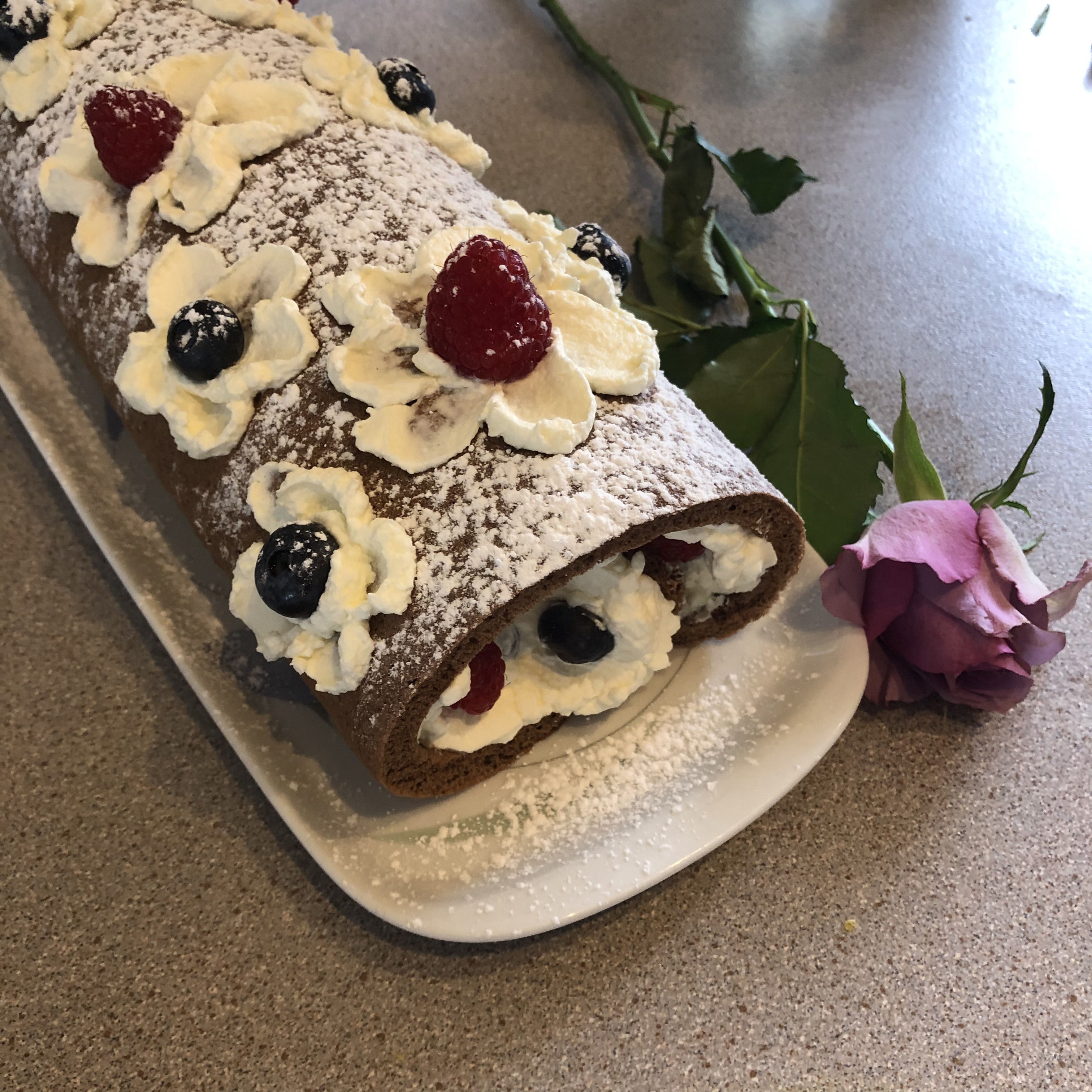 Swiss Roll | LYVVT